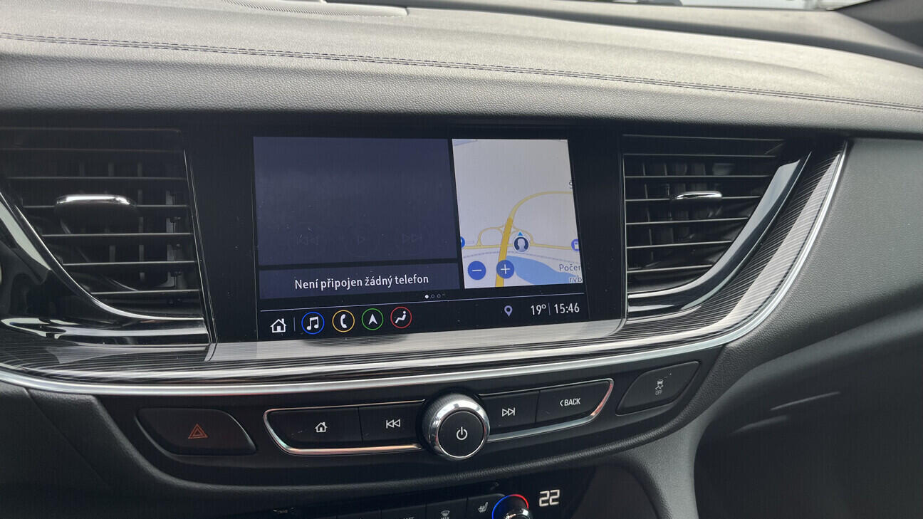 OB199V00824_24.webp_INSIGNIA OPC Line 1.6 . 147 kW manuál, DPH