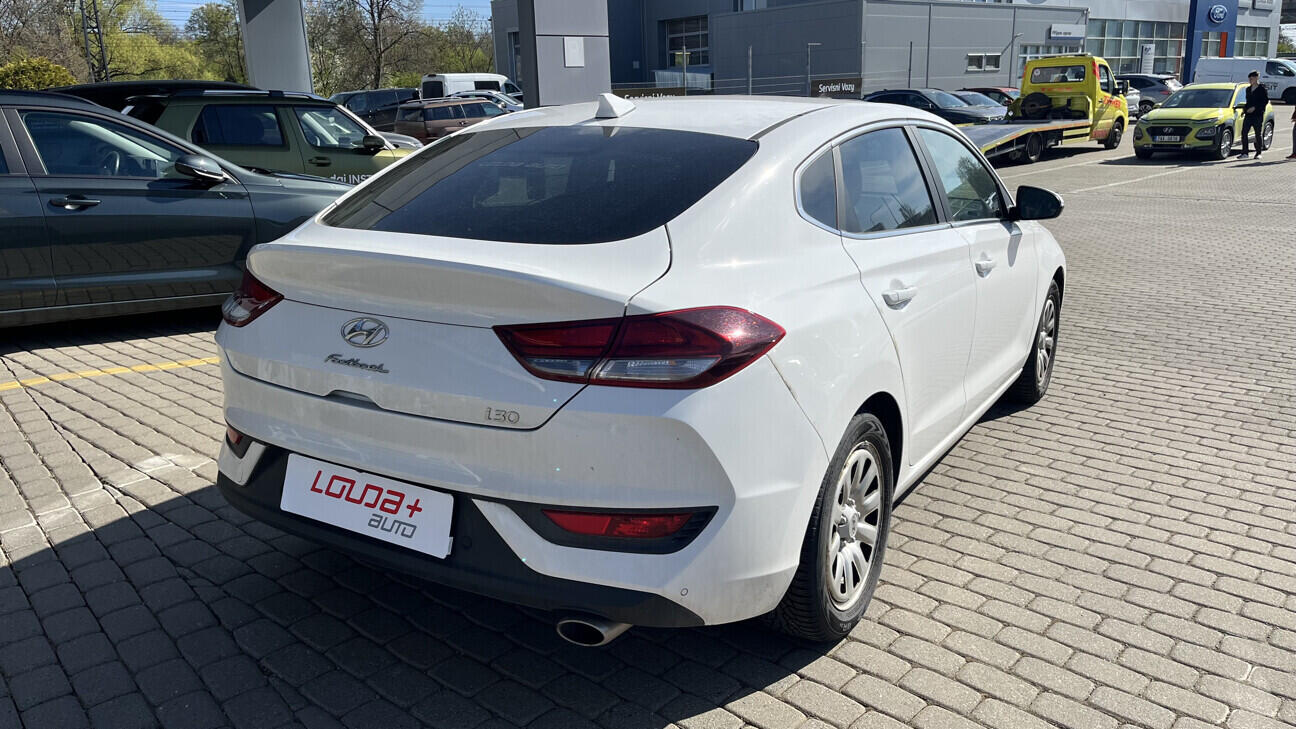 OB199V00831_11.webp_I30 Family smart 1.0  88 kW automat