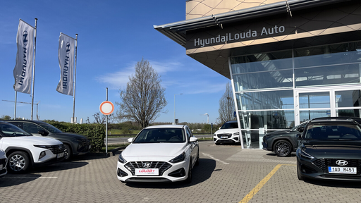 I30 Family smart 1.0  88 kW automat