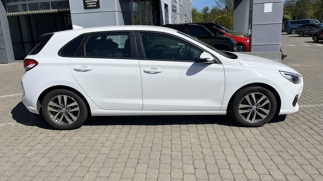 OB199V00834_12.webp_I30 Comfort 1.4  73 kW manuál