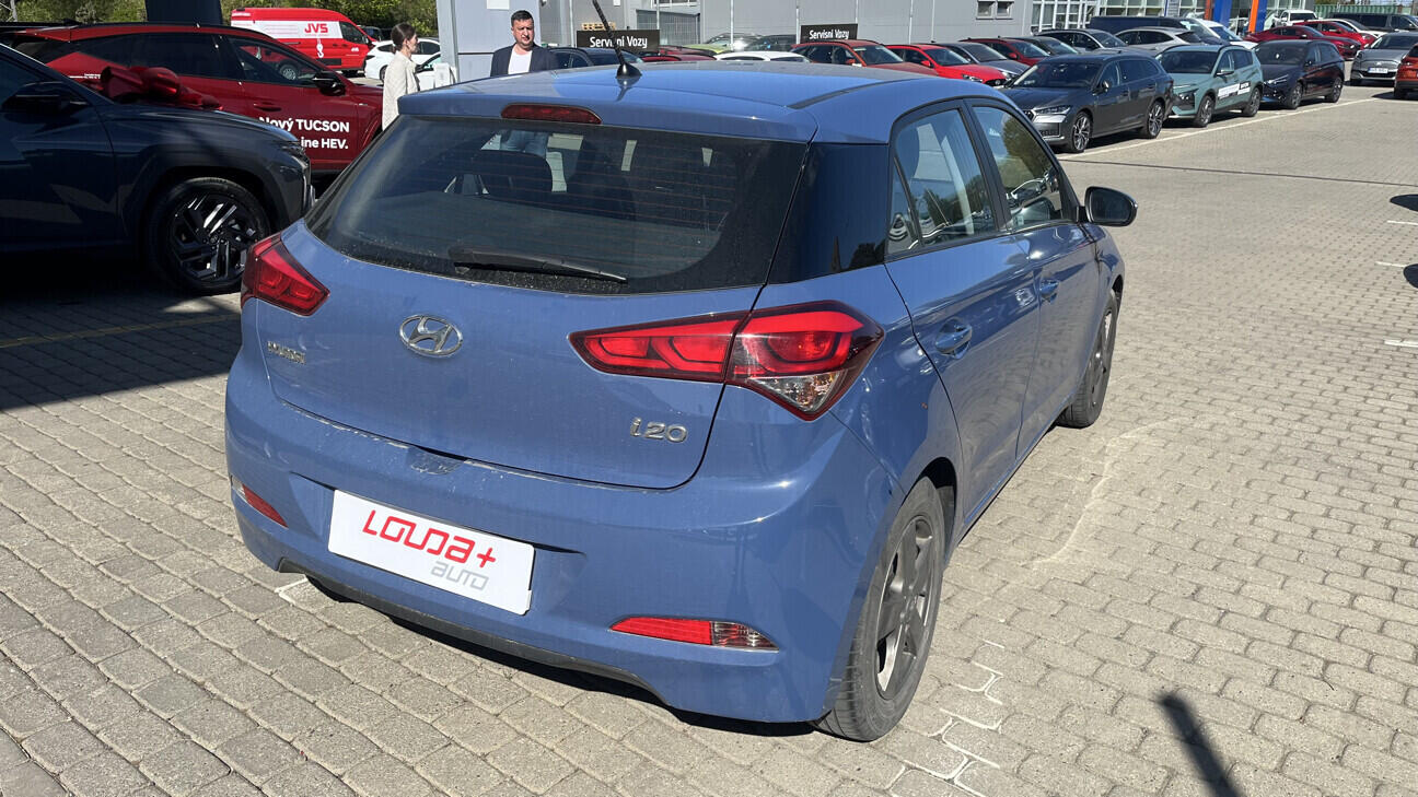 OB199V00844_11.webp_I20 Family + Club 1.2 . 55 kW manuál