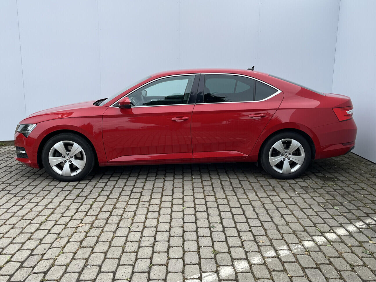 OB199V00860_12.webp_SUPERB  2.0 TDI 110 kW automat