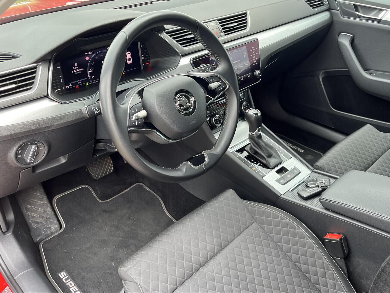 OB199V00860_19.webp_SUPERB  2.0 TDI 110 kW automat