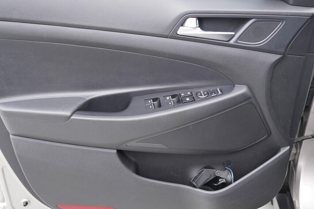 OC199V00847_19.webp_TUCSON PREMIUM  2.0  136 kW automat, DPH