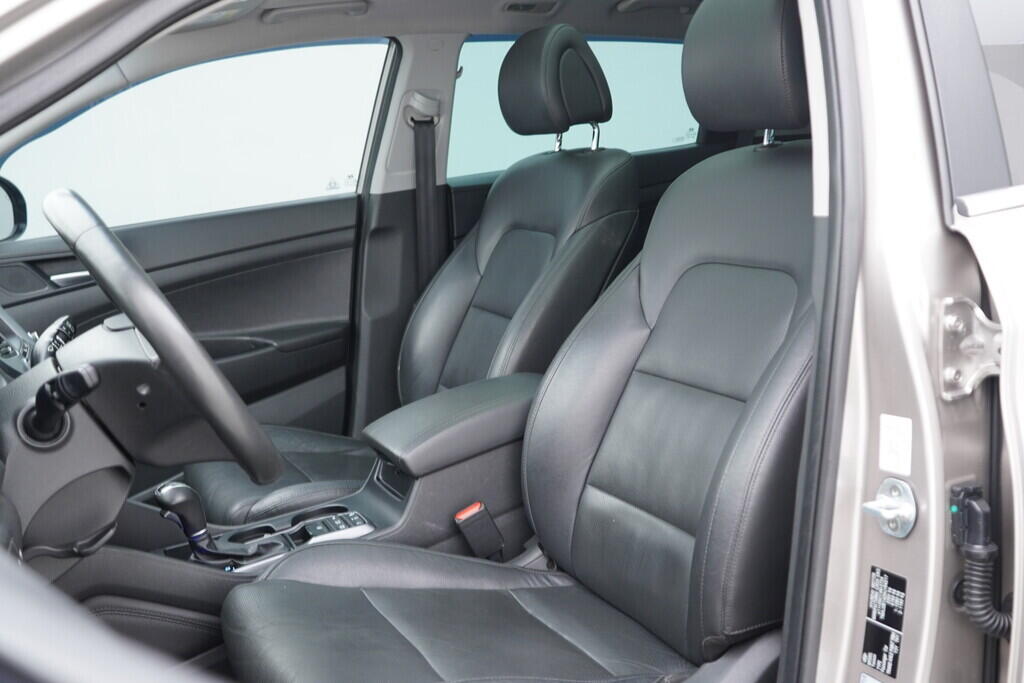 OC199V00847_23.webp_TUCSON PREMIUM  2.0  136 kW automat, DPH