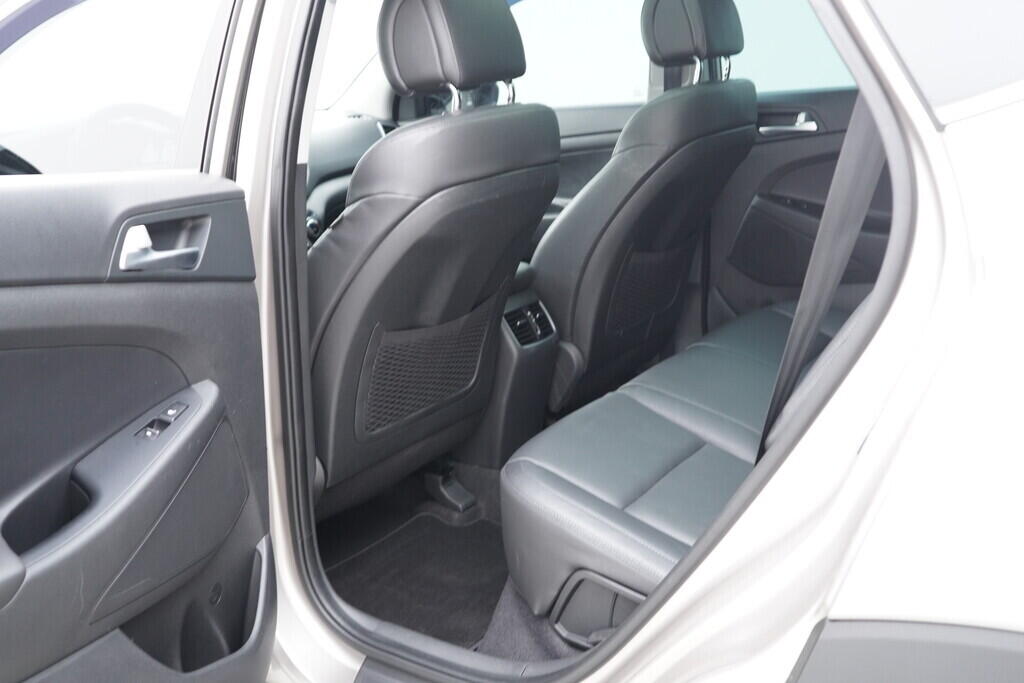 OC199V00847_35.webp_TUCSON PREMIUM  2.0  136 kW automat, DPH