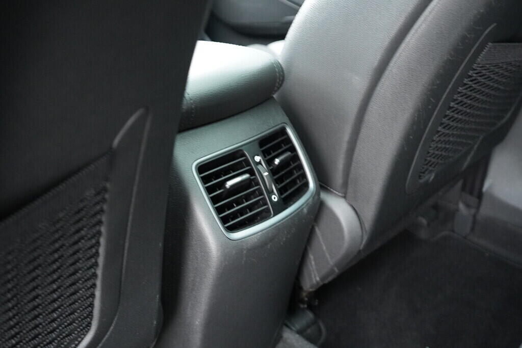 OC199V00847_36.webp_TUCSON PREMIUM  2.0  136 kW automat, DPH