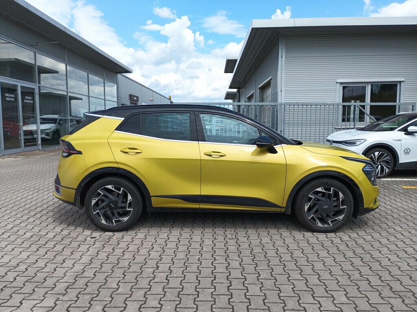 OC199V00932_12.webp_SPORTAGE GT - TOP 1.6  132 kW automat, DPH