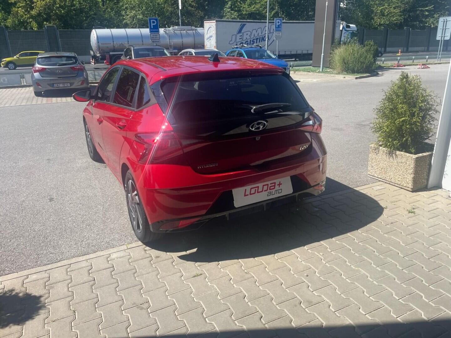 OC199V00940_13.webp_I20 SMART 1.0 TGDI 73 kW manuál
