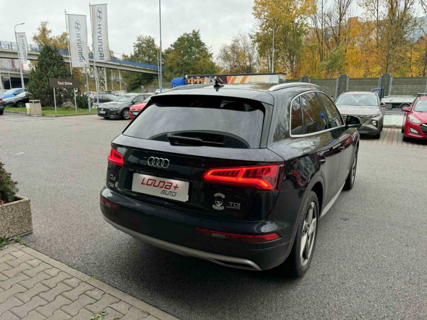 OC199V00989_12.webp_Q5  2.0 TDI 140 kW automat, DPH