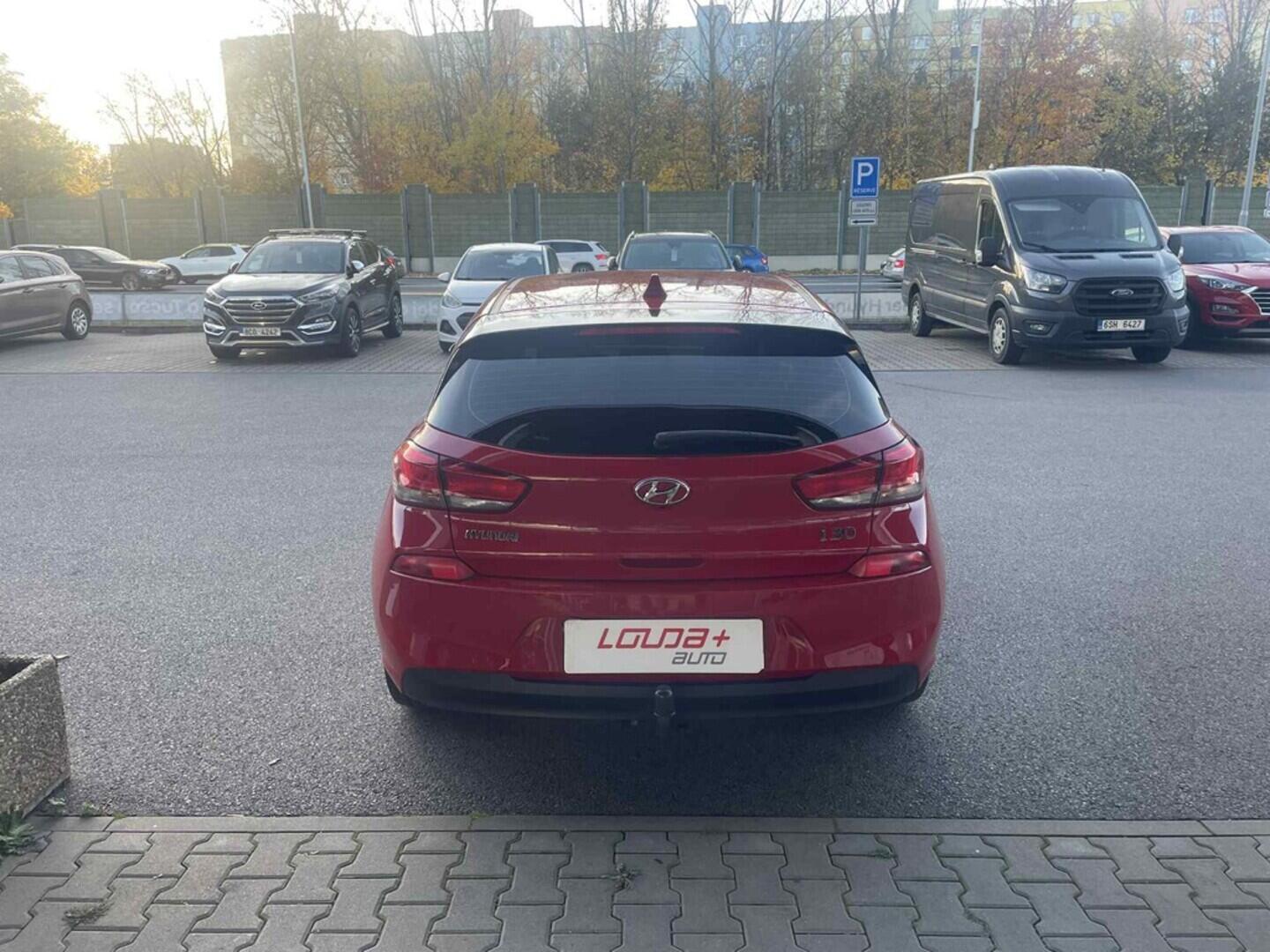 OC199V00990_16.webp_I30 Comfort 1.4  73 kW manuál