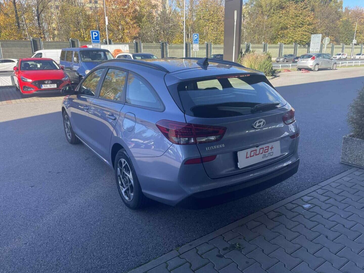 OC199V00992_14.webp_I30 SMART 1.5 DPI 70 kW manuál, DPH