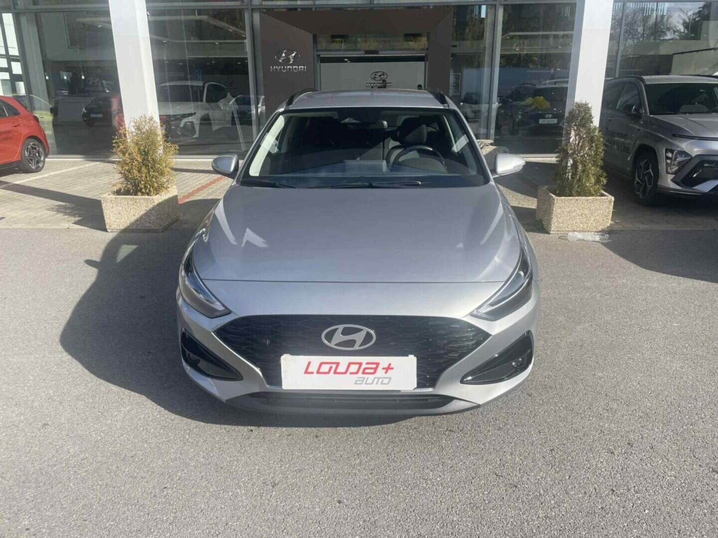 OC199V00993_15.webp_I30 SMART 1.5 TGDI 103 kW automat, DPH