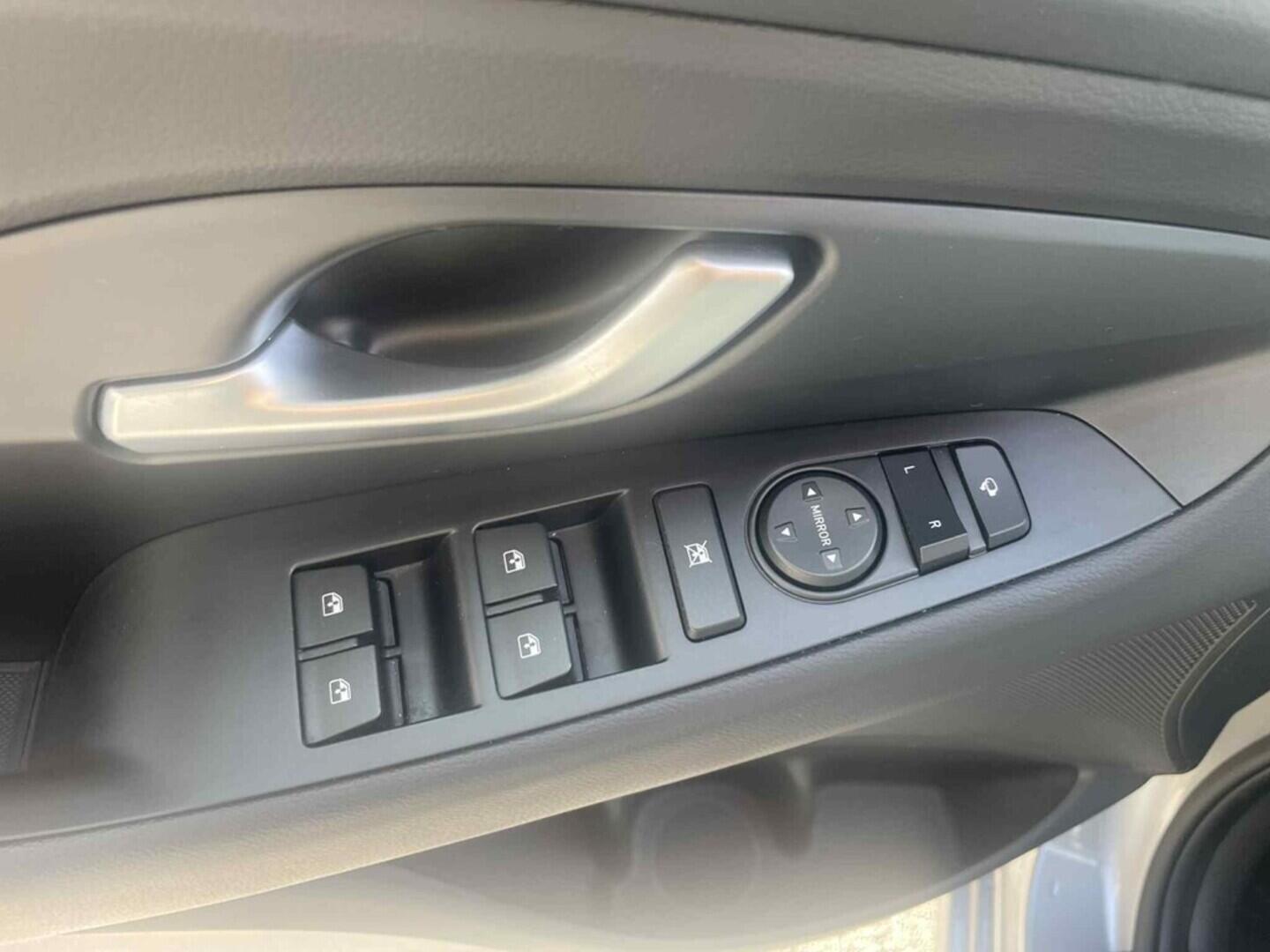 OC199V00993_19.webp_I30 SMART 1.5 TGDI 103 kW automat, DPH