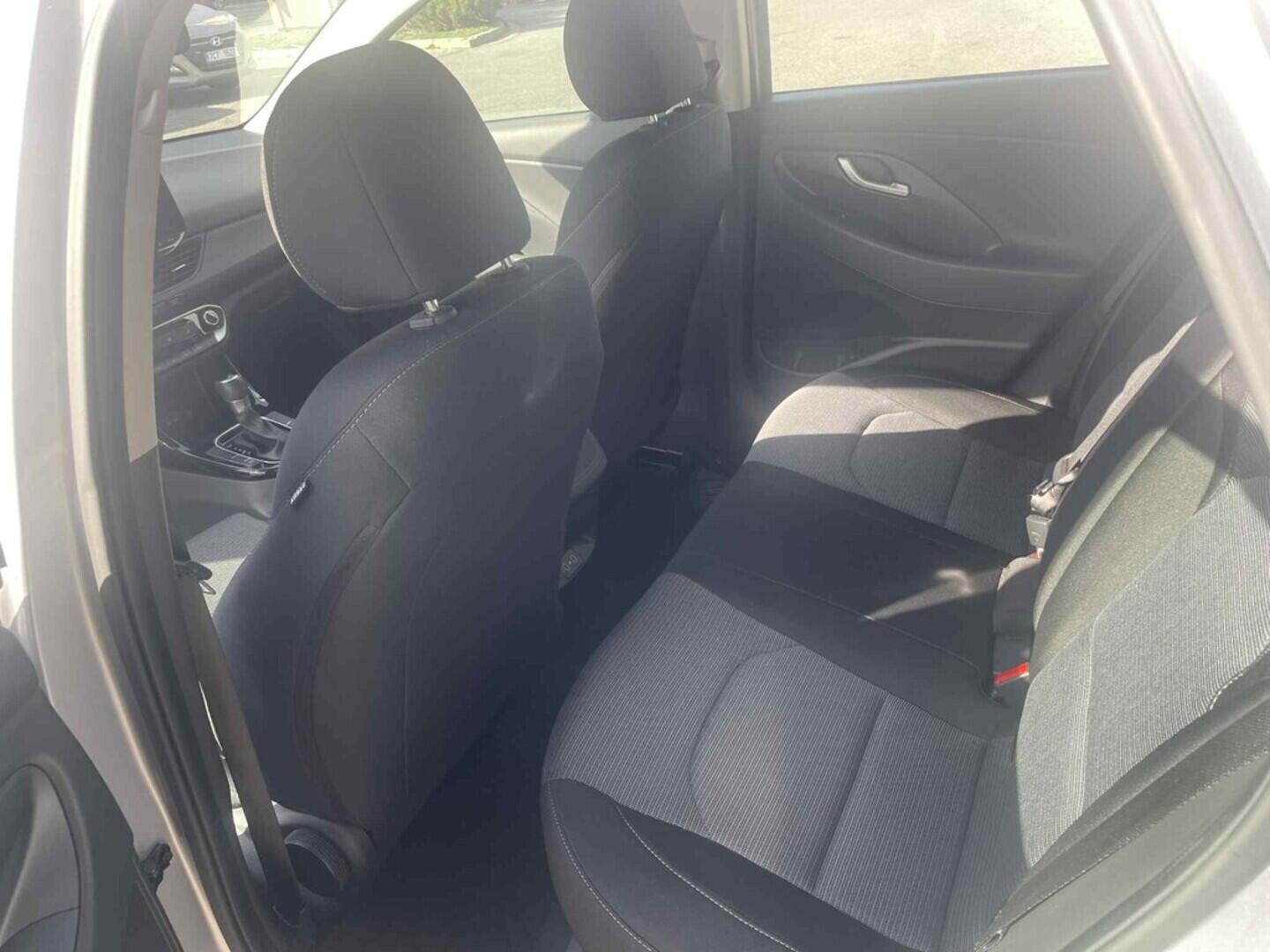 OC199V00993_26.webp_I30 SMART 1.5 TGDI 103 kW automat, DPH