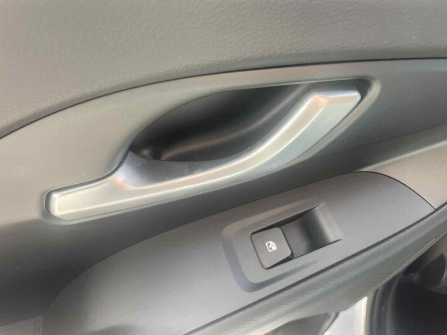 OC199V00993_27.webp_I30 SMART 1.5 TGDI 103 kW automat, DPH