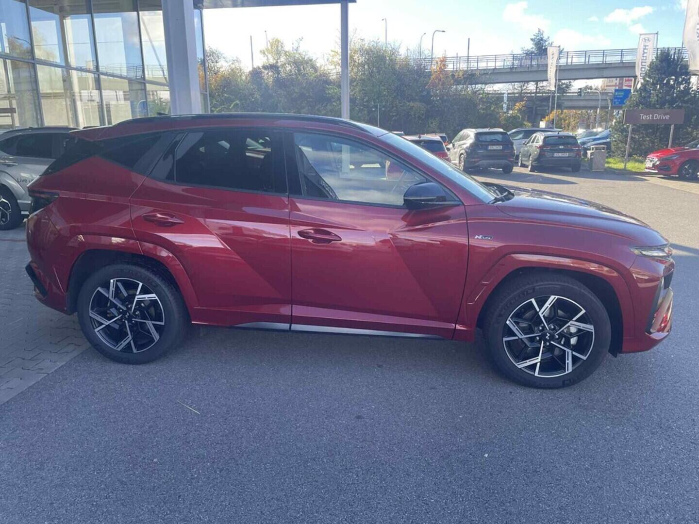 OC199V00994_15.webp_TUCSON N-line 1.6 HEV 176 kW automat, DPH