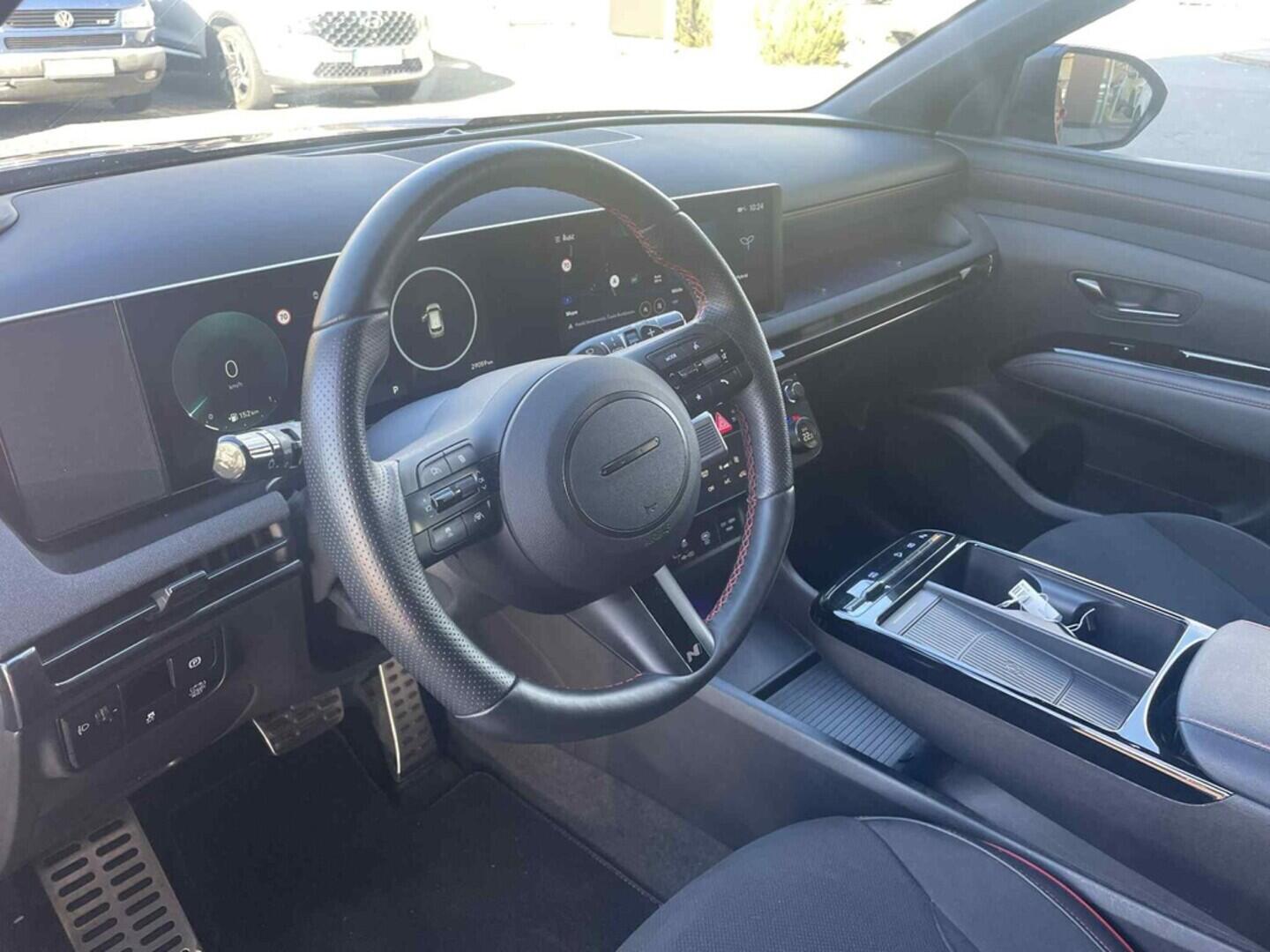 OC199V00994_22.webp_TUCSON N-line 1.6 HEV 176 kW automat, DPH