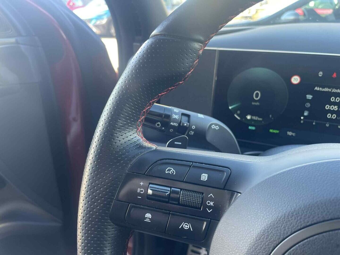 OC199V00994_24.webp_TUCSON N-line 1.6 HEV 176 kW automat, DPH