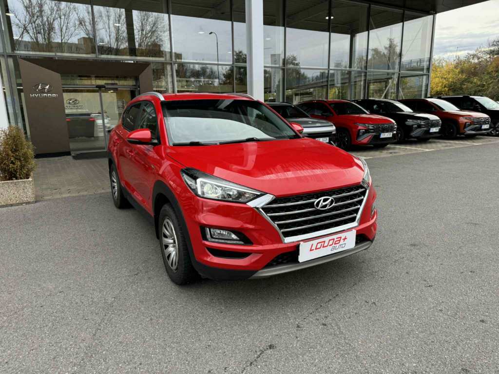 OC199V00995_16.webp_TUCSON Adventure 1.6  100 kW manuál