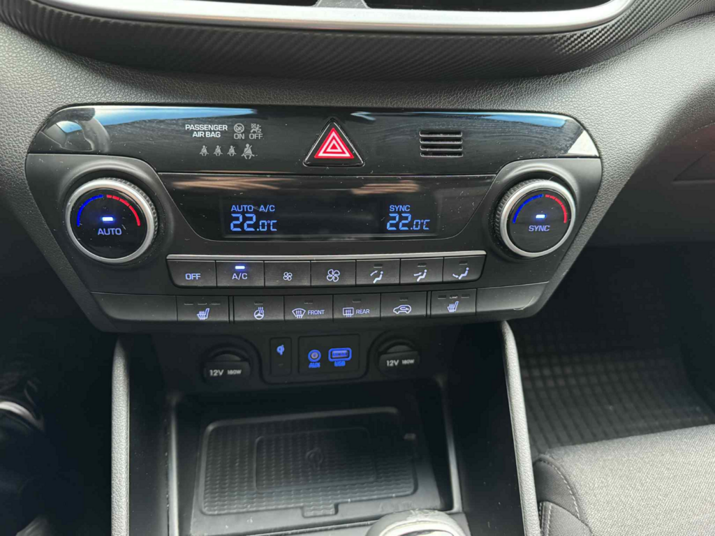 OC199V00995_25.webp_TUCSON Adventure 1.6  100 kW manuál