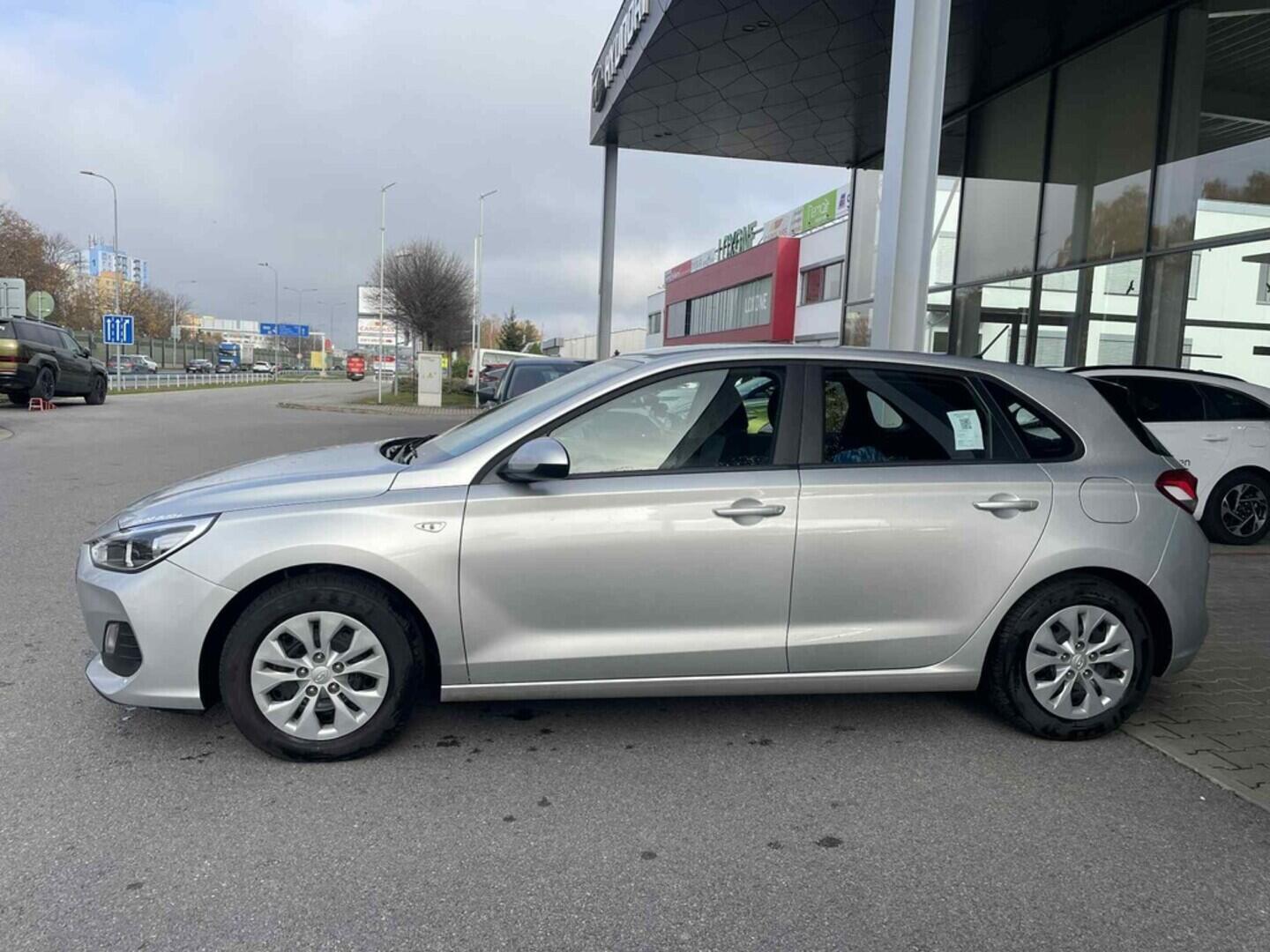 OC199V00999_16.webp_I30 START 1.4  73 kW manuál