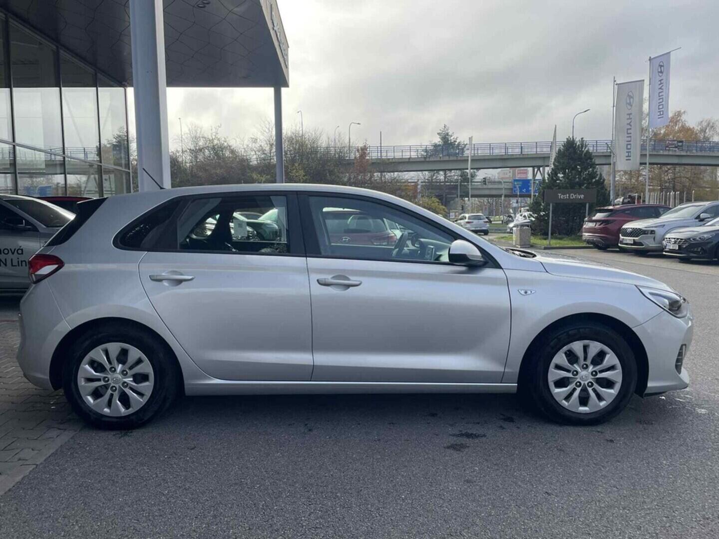 OC199V00999_17.webp_I30 START 1.4  73 kW manuál