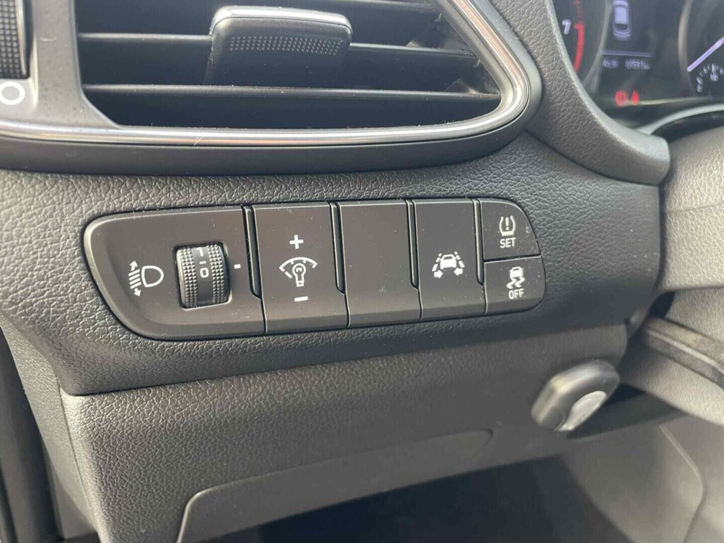 OC199V00999_21.webp_I30 START 1.4  73 kW manuál