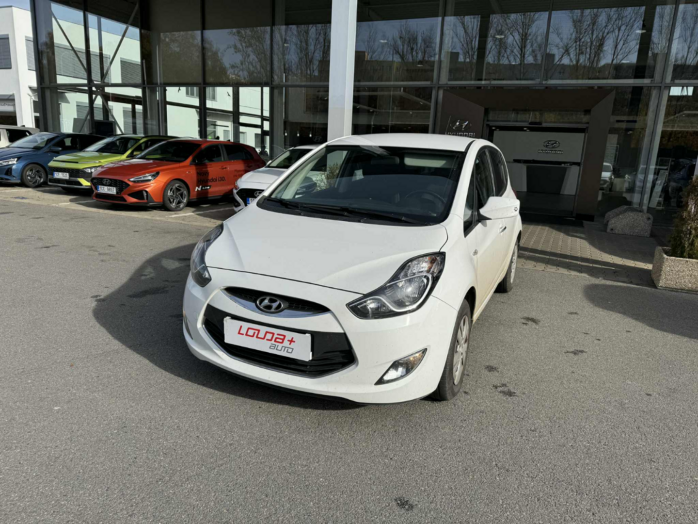 OC199V01000_10.webp_IX20  1.4  66 kW manuál