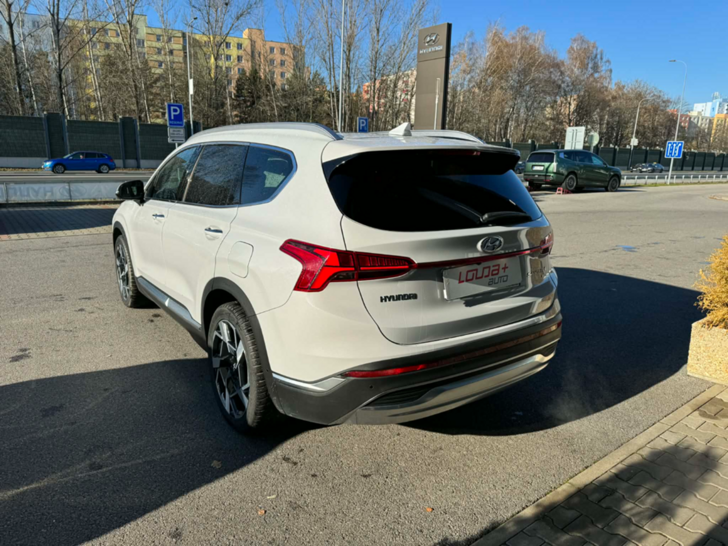 OC199V01001_12.webp_SANTA FE Luxury 2.2 CRDI 147 kW automat, DPH