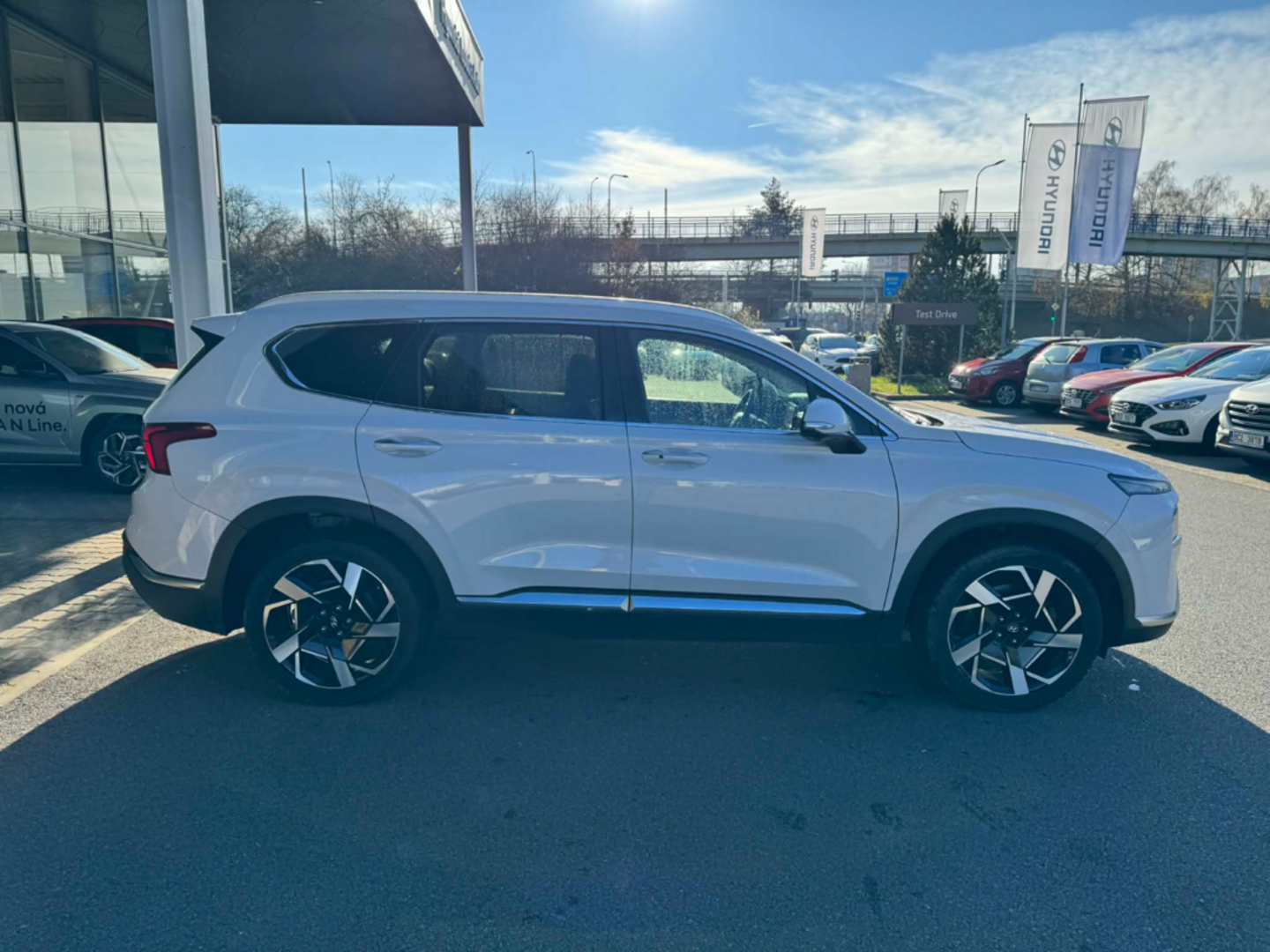 OC199V01001_15.webp_SANTA FE Luxury 2.2 CRDI 147 kW automat, DPH