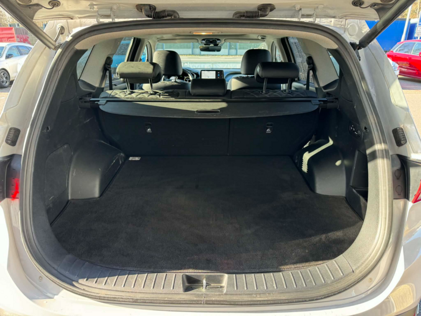 OC199V01001_38.webp_SANTA FE Luxury 2.2 CRDI 147 kW automat, DPH