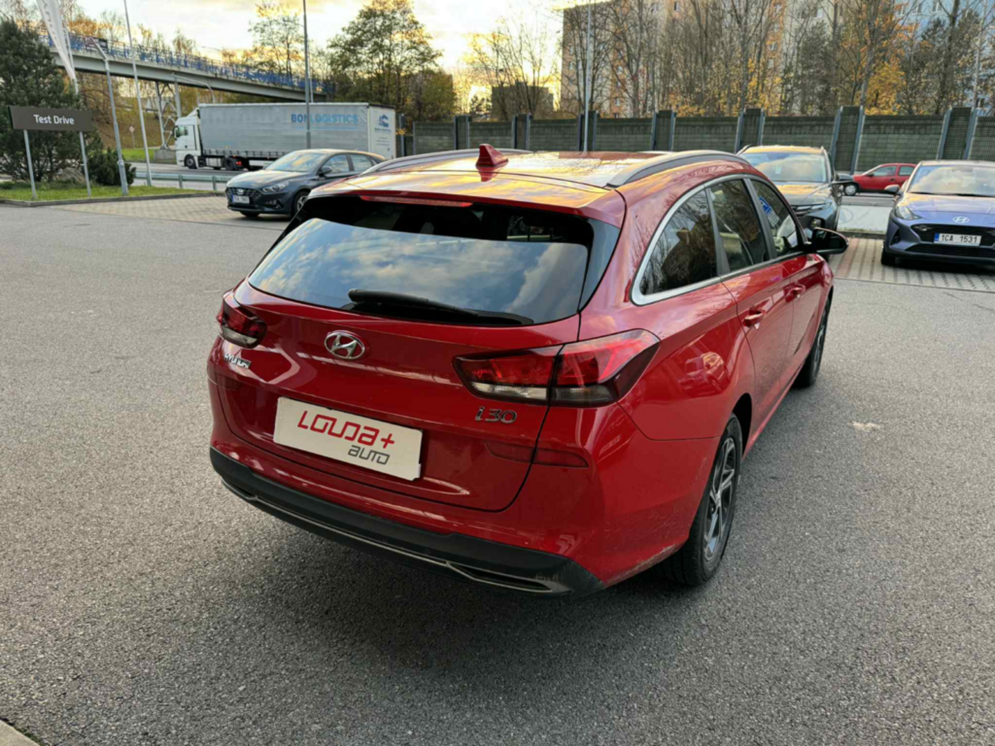 OC199V01004_12.webp_I30 Smart 1.0 TGDI 88 kW automat