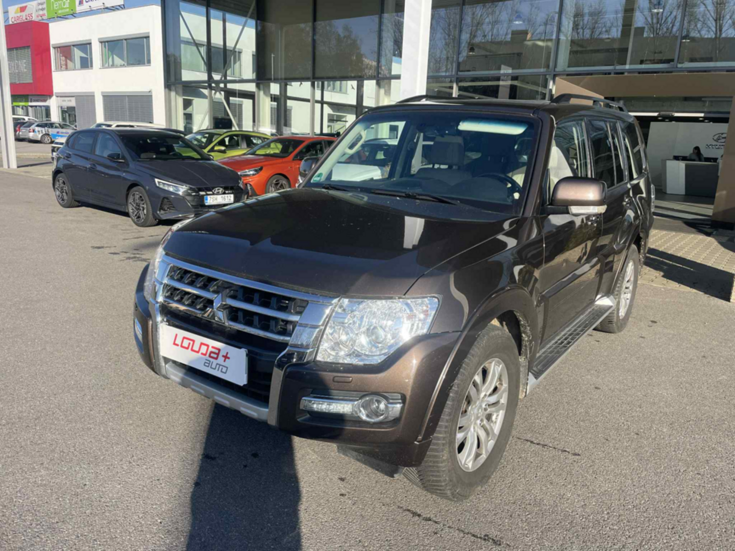 OC199V01011_10.webp_PAJERO  3.2  140 kW automat, DPH