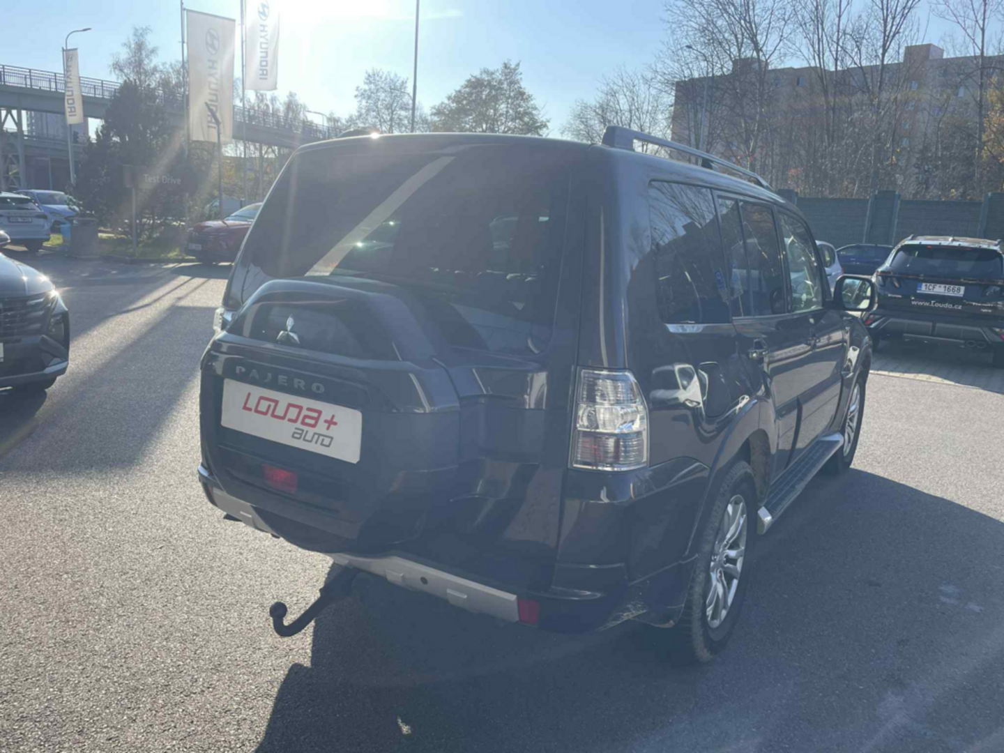 OC199V01011_12.webp_PAJERO  3.2  140 kW automat, DPH