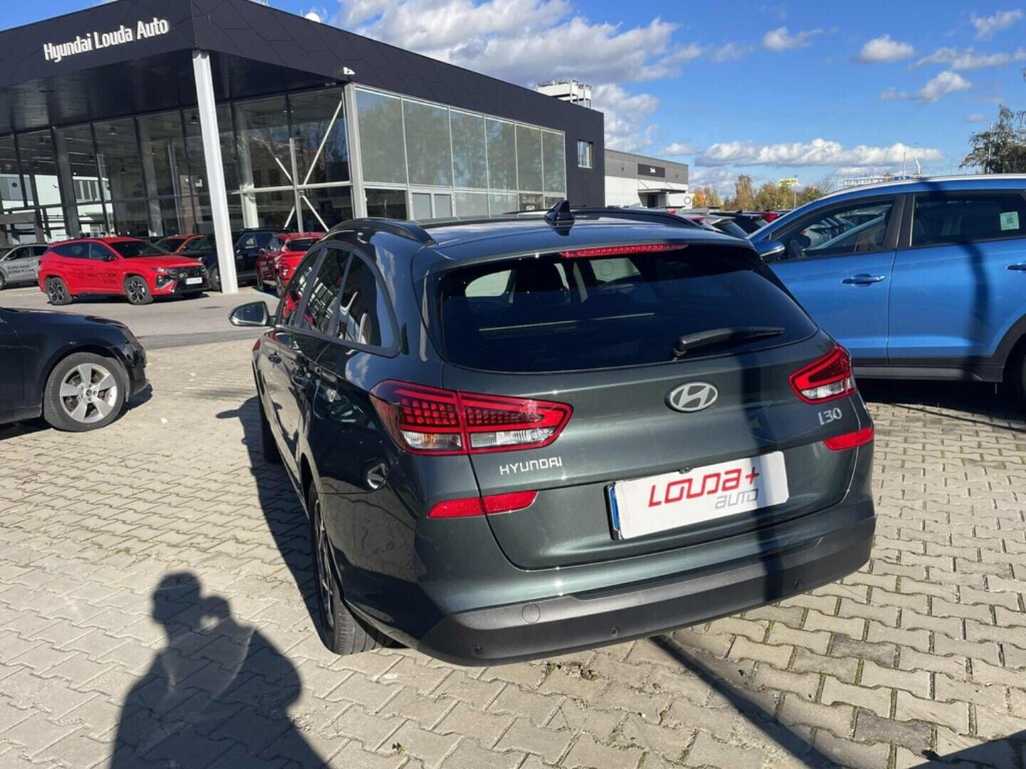 OC199V01022_13.webp_I30 Smart Climate 1.5 DPI 70 kW manuál, DPH