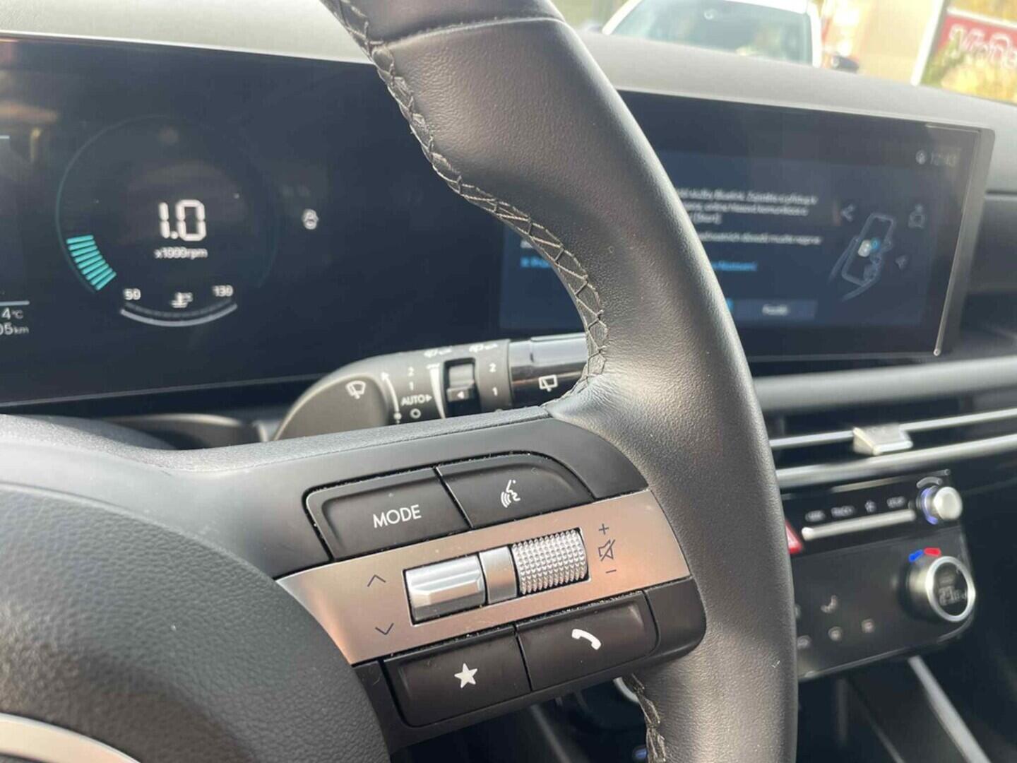 OC199V01023_25.webp_TUCSON Smart 1.6 TGDI 118 kW automat, DPH