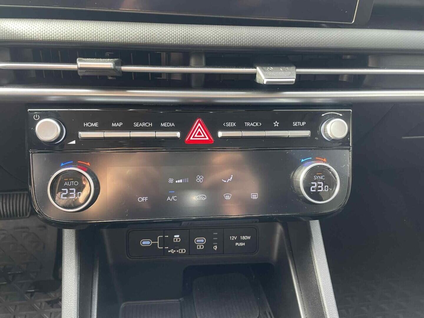 OC199V01023_26.webp_TUCSON Smart 1.6 TGDI 118 kW automat, DPH