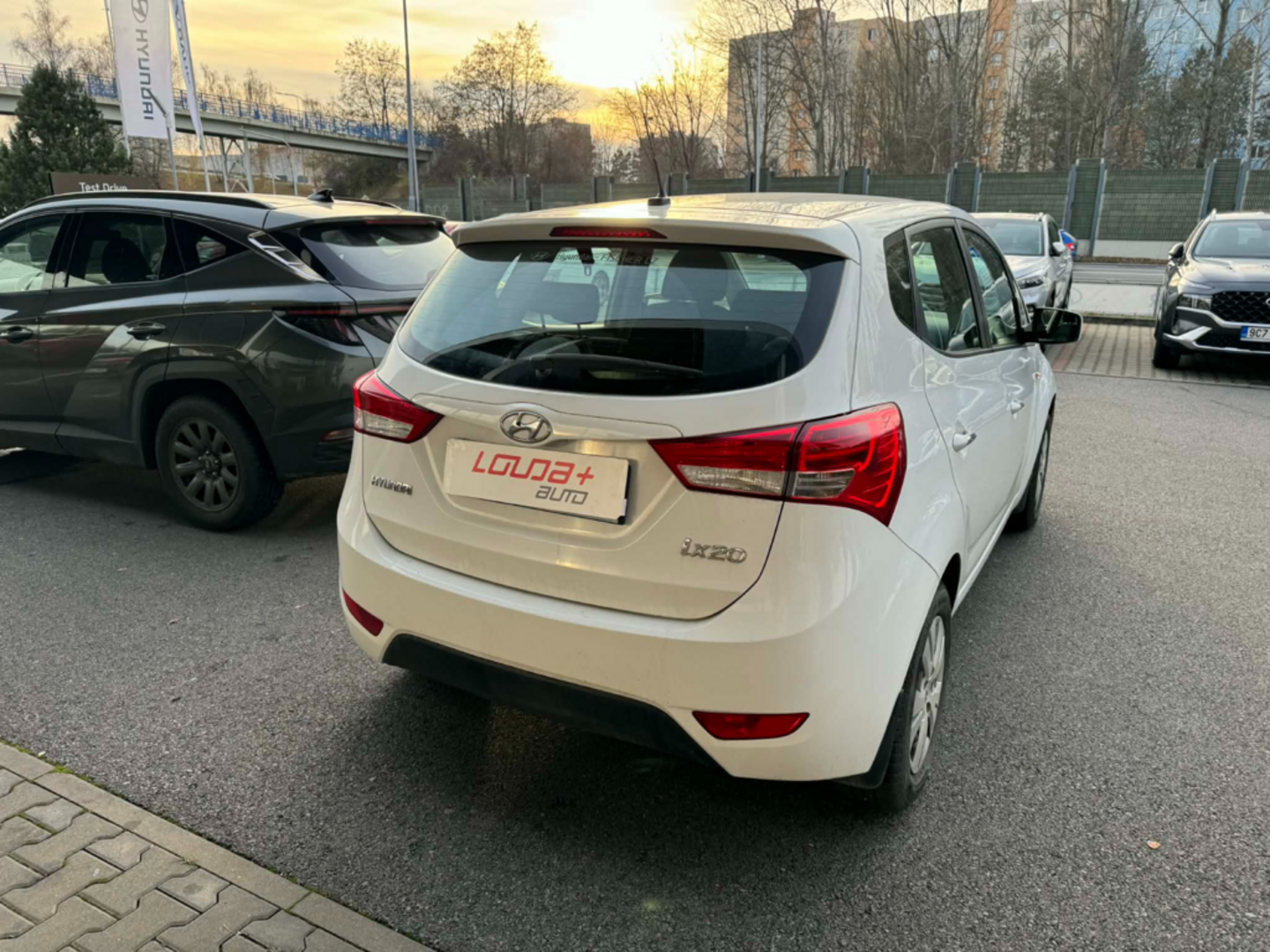 OC199V01025_12.webp_IX20  1.6  91 kW manuál