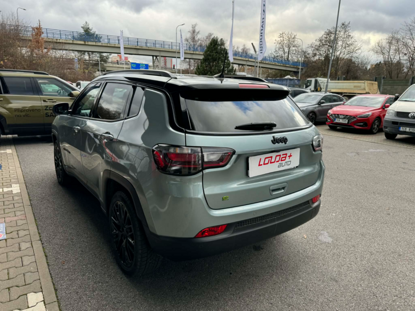 OC199V01026_12.webp_COMPASS  1.5 hybrid 96 kW automat