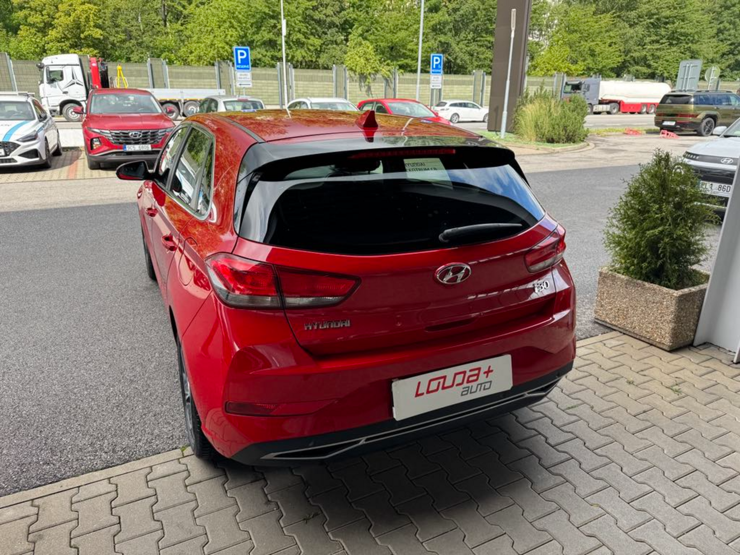 OC199V01027_12.webp_I30 Smart 1.5 DPI 81 kW manuál, DPH