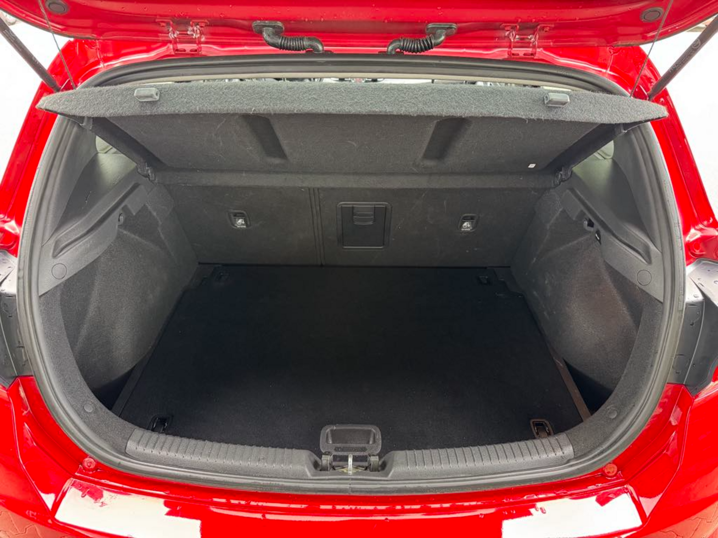 OC199V01027_28.webp_I30 Smart 1.5 DPI 81 kW manuál, DPH