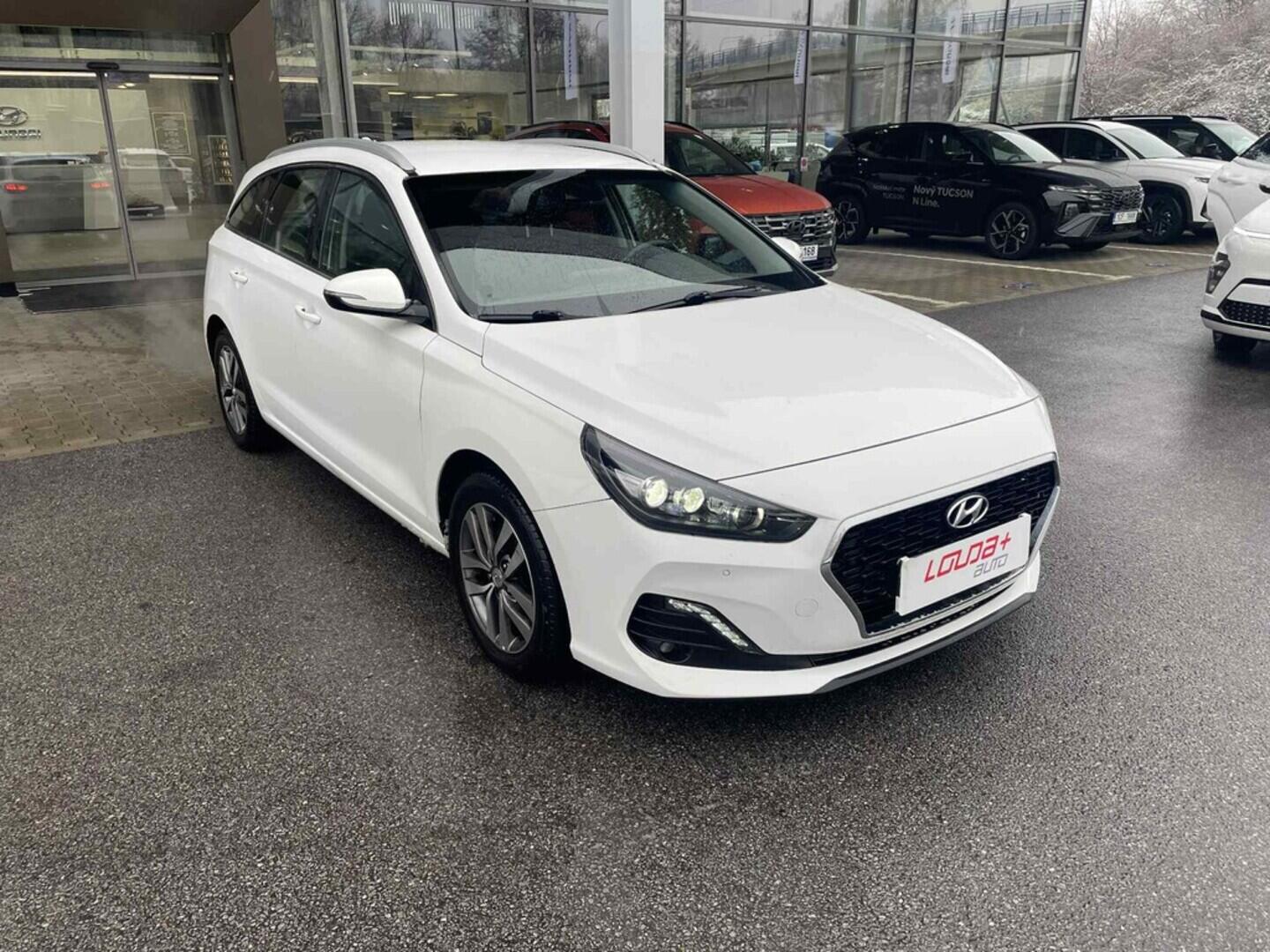 OC199V01028_12.webp_I30 Style  1.6 CRDI 85 kW manuál