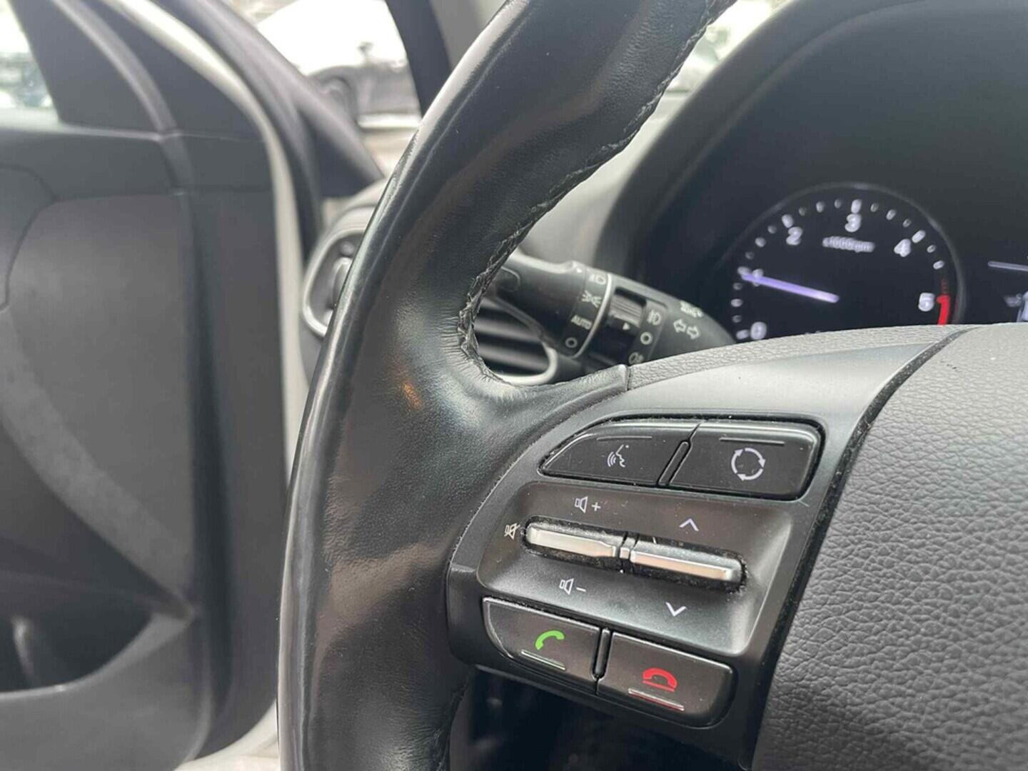 OC199V01028_22.webp_I30 Style  1.6 CRDI 85 kW manuál