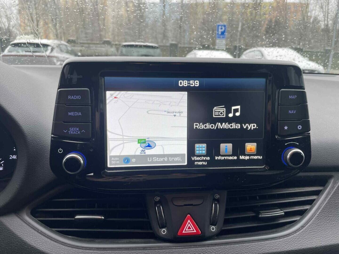 OC199V01028_26.webp_I30 Style  1.6 CRDI 85 kW manuál