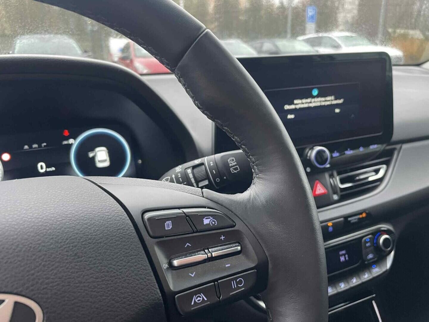 OC199V01034_23.webp_I30 Style 1.5 DPI 70 kW manuál, DPH