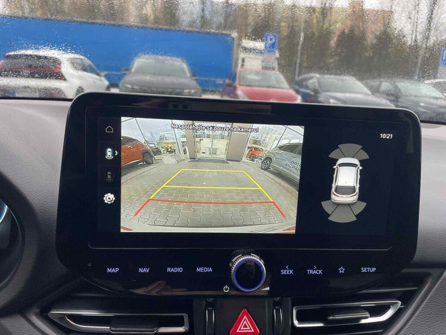 OC199V01034_26.webp_I30 Style 1.5 DPI 70 kW manuál, DPH