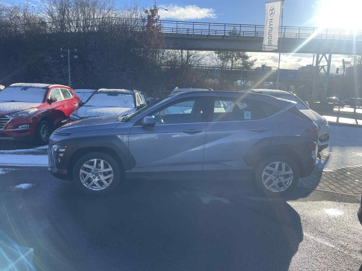 OC199V01052_11.webp_KONA Style 1.0 TGDI 88 kW manuál