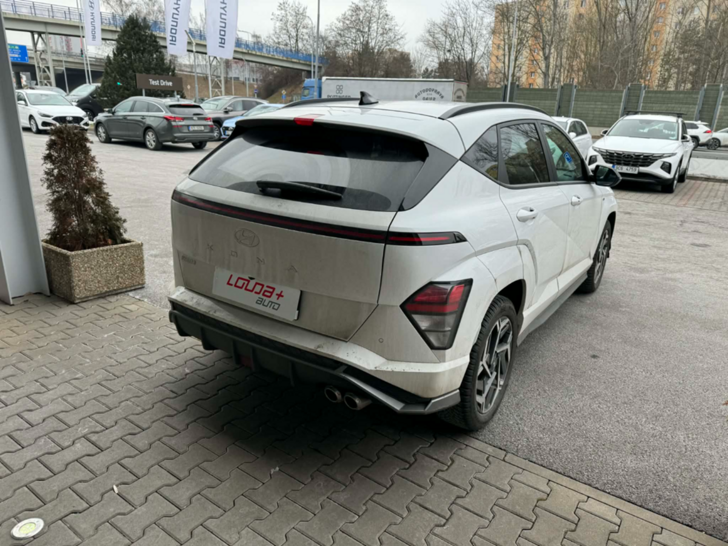 OC199V01064_12.webp_KONA N-line 1.6 TGDI 102 kW manuál