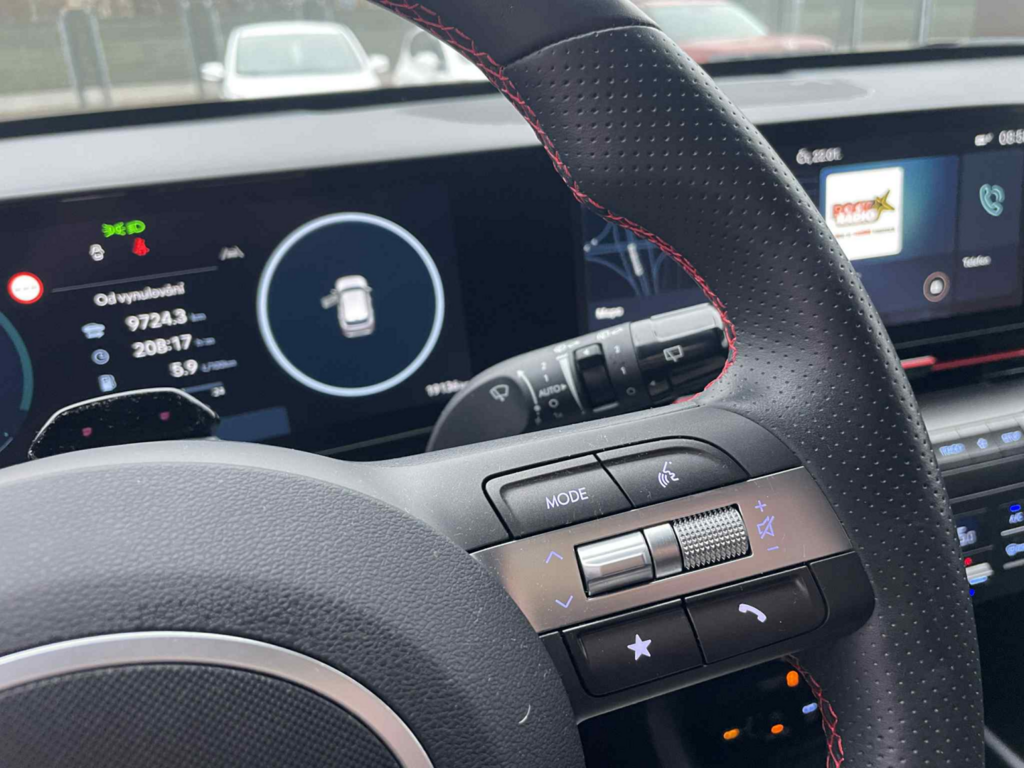 OC199V01064_25.webp_KONA N-line 1.6 TGDI 102 kW manuál